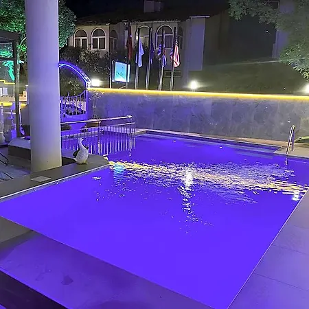 La Bella Kusadası