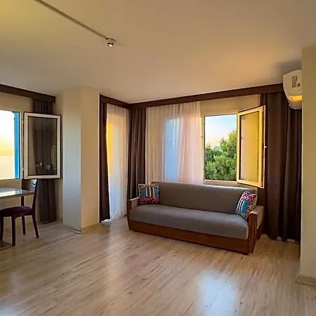 فندق La Bella 3*