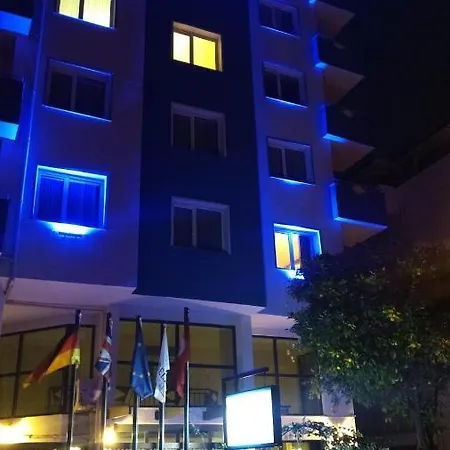 La Bella 3* Κουσάντασι